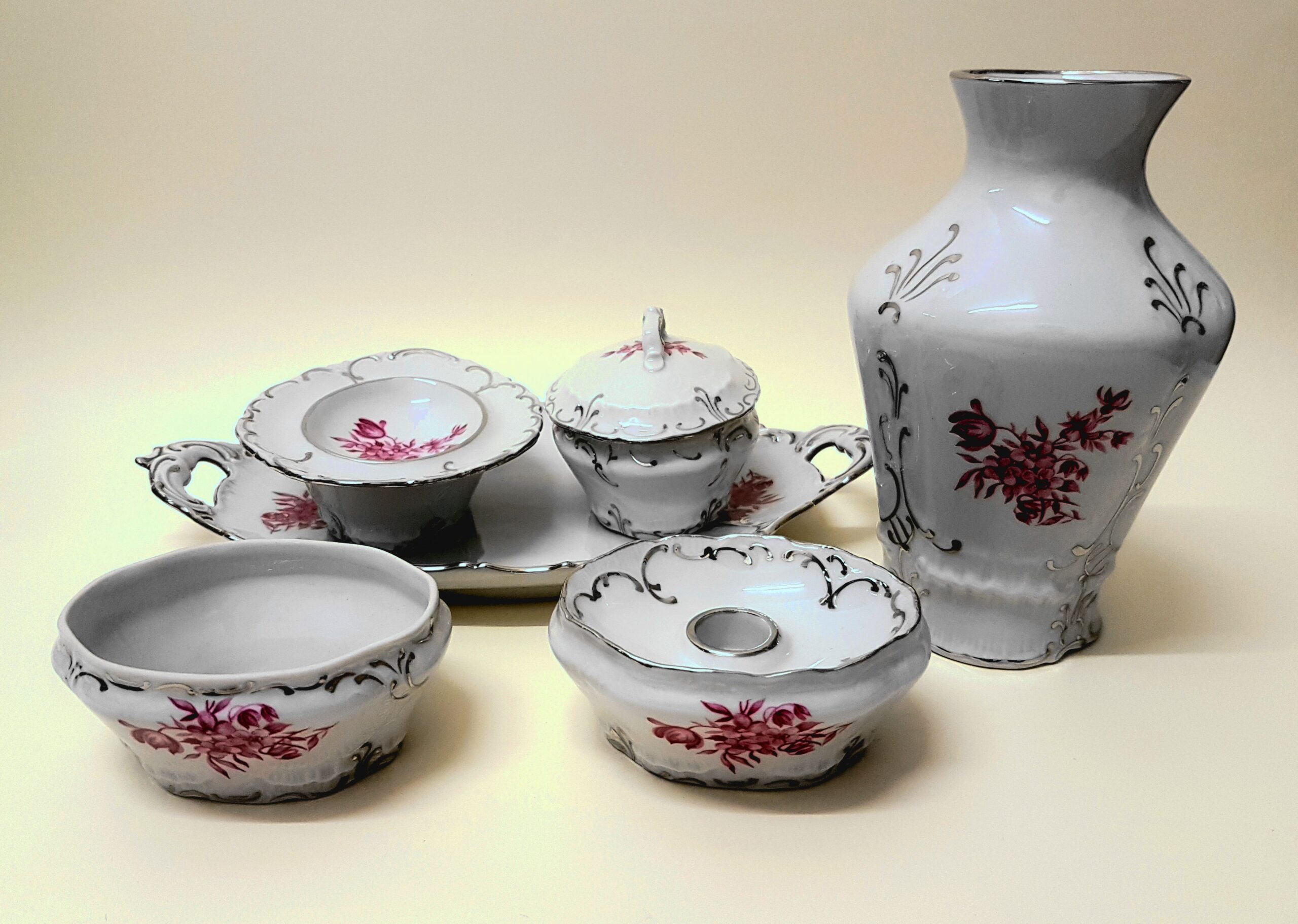 Souprava porcelánová "Opera" /Royal Dux